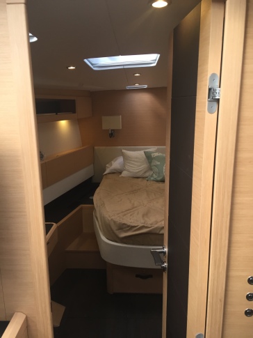 Jeanneau 57 Forward Owner's Stateroom