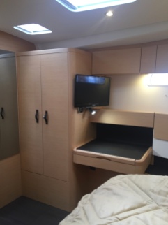 Jeanneau 57 Forward Owner's Stateroom